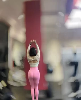 哈尔滨瑜伽小妹