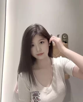 清纯女孩向荡妇蜕变中