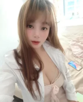 童颜巨乳会夹会吸